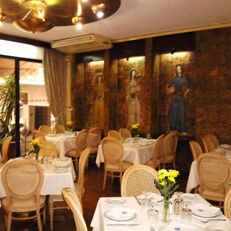 Ionis Hotel Atene Esterno foto