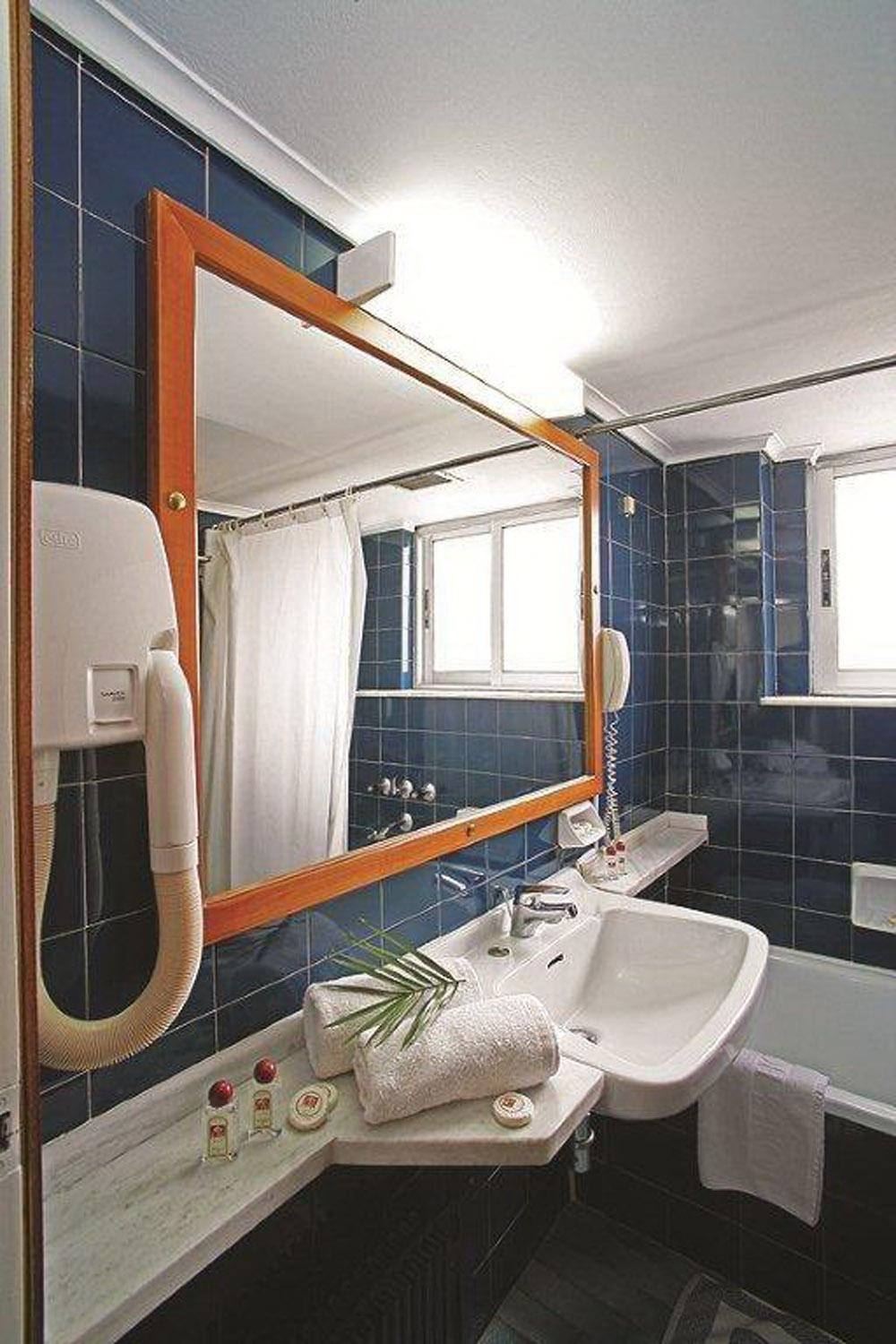 Ionis Hotel Atene Esterno foto