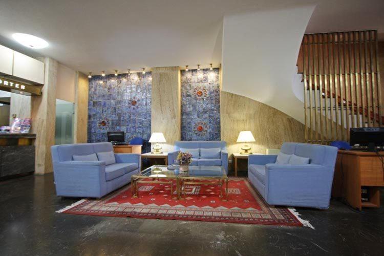 Ionis Hotel Atene Esterno foto